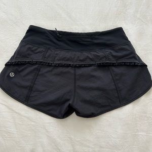 Lulu Lemon speed up lined short 2.5 inch